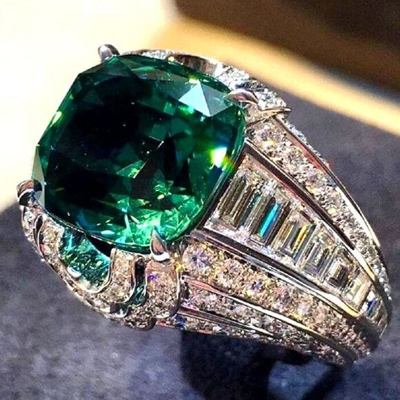 Green Emerald & White Baguette  Diamond Ring 14K Gold on 925 Silver Women's - Picture 3 of 4